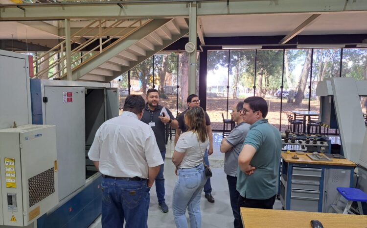  Unesp Bauru visita Departamento de Engenharia de Produção-EESC-USP e conhece o Núcleo de Manufatura Avançada